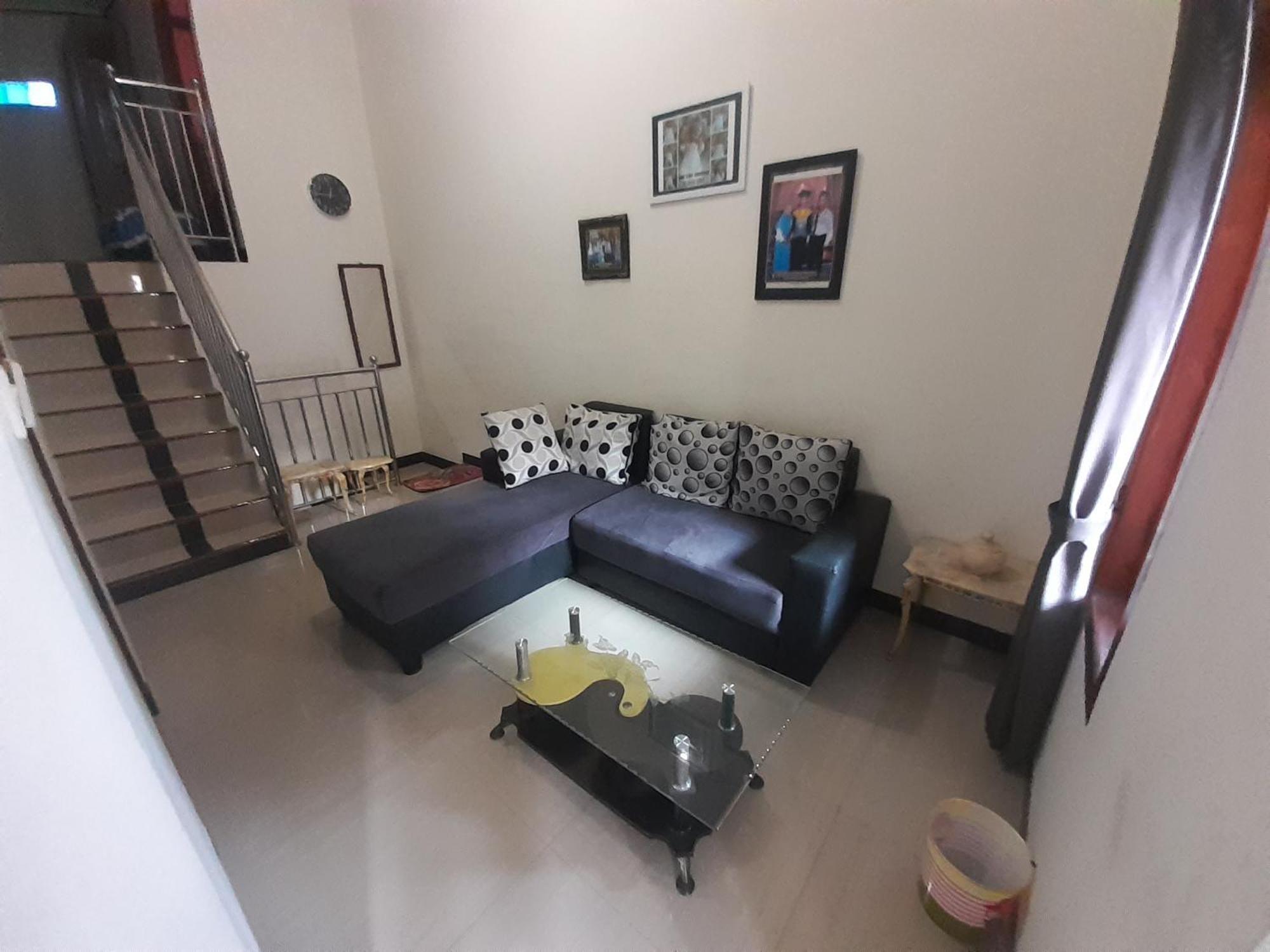 Widodaren Homestay โปรโบลิงโก ภายนอก รูปภาพ